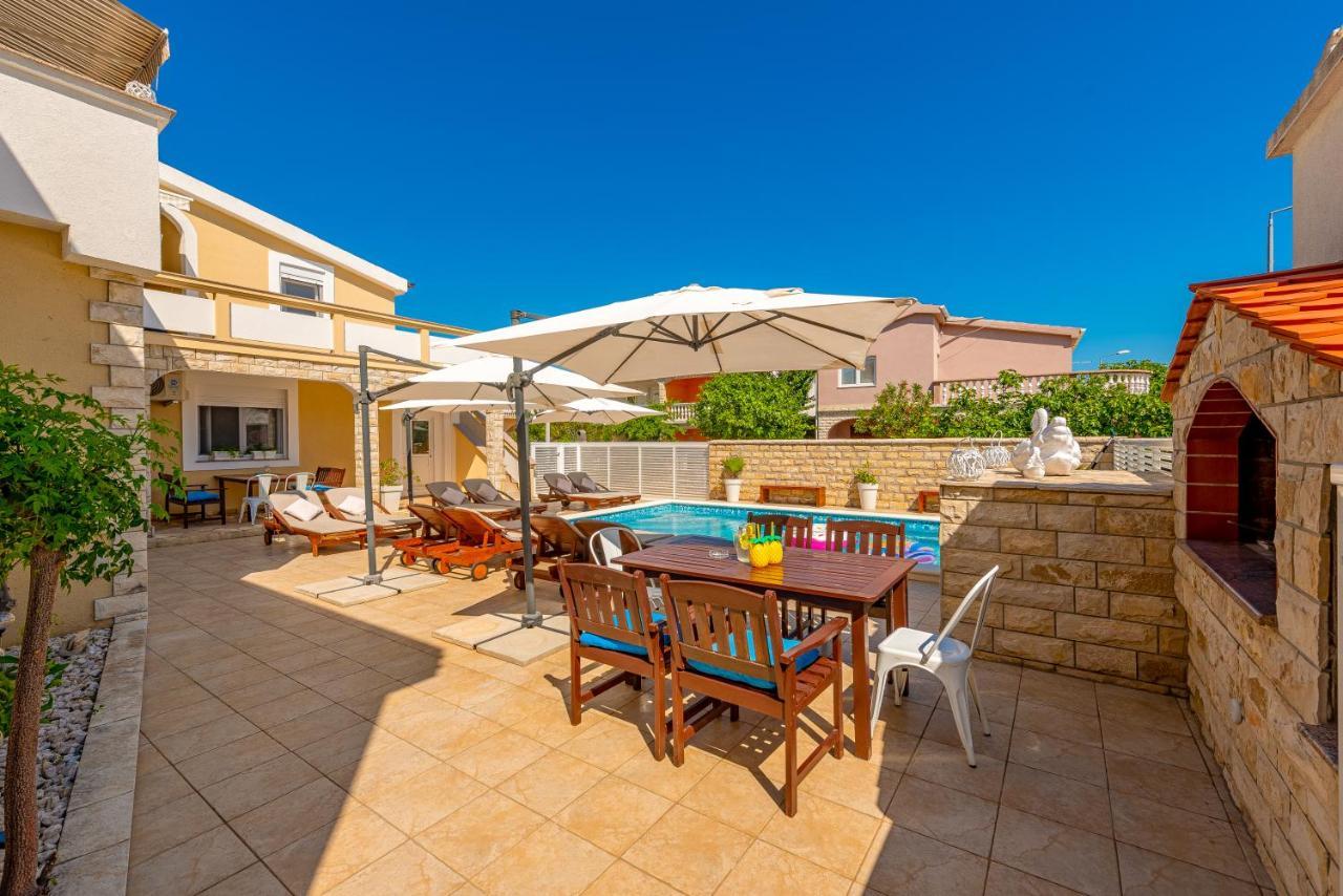 Villa Karmen - Poolhouse Вир Экстерьер фото